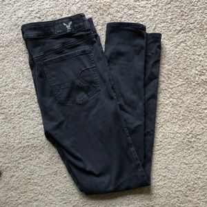 •American Eagle jeans